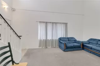 Photo #5: 2271575 Listing