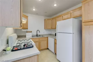 Photo #6: 2271575 Listing