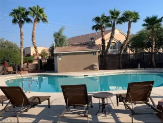 Photo #3: 2271610 Listing