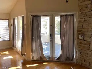 Photo #6: 2271635 Listing