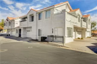 Photo #1: 2271659 Listing 