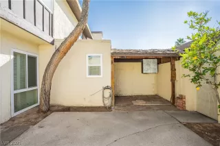 Photo #1: 2271671 Listing