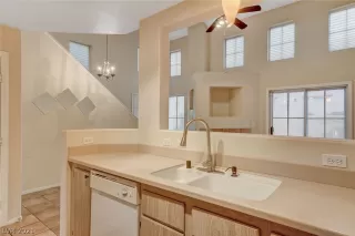 Photo #1: 2271697 Listing 