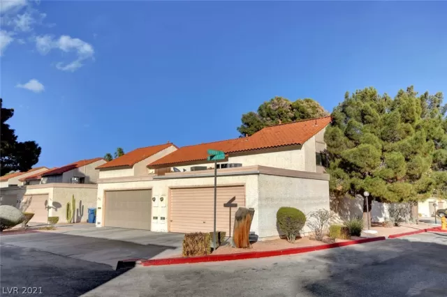 MLS: 2271701 Condo For Sale