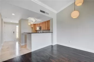 Photo #3: 2271707 Listing 