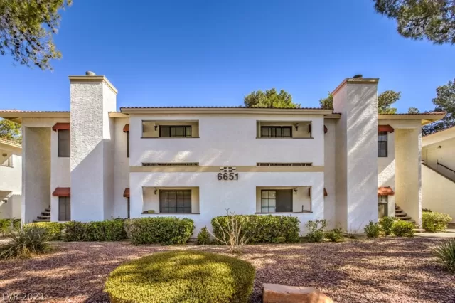 MLS: 2271719 Condo For Sale