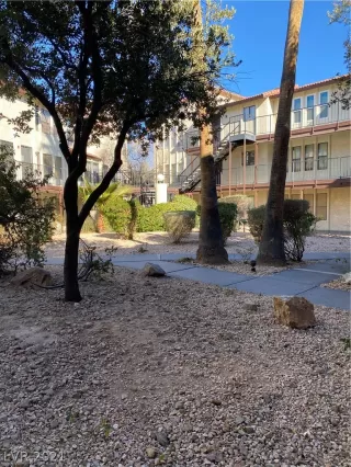 Photo #1: 2271723 Listing 