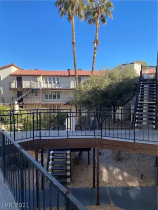 Photo #6: 2271723 Listing 