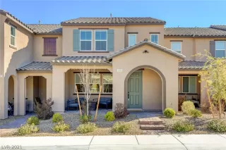 Photo #1: 2271751 Listing