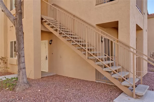 MLS: 2271882 Condo For Sale