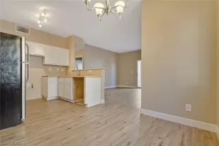 Photo #6: 2271882 Listing 