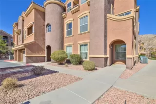 Photo #1: 2271901 Listing