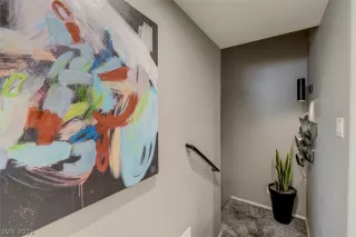 Photo #5: 2271901 Listing