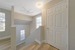 Photo #3: 2271959 Listing