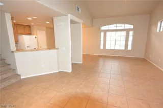 Photo #4: 2272007 Listing 