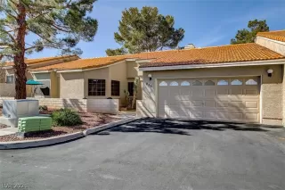 Photo #2: 2272039 Listing