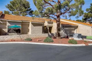 Photo #3: 2272039 Listing