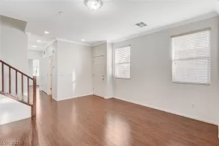 Photo #6: 2272077 Listing