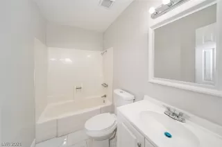 Photo #6: 2272097 Listing