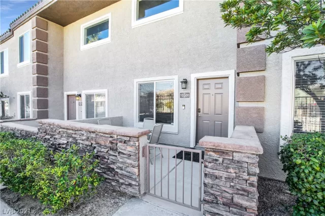 MLS: 2272116 Condo For Sale