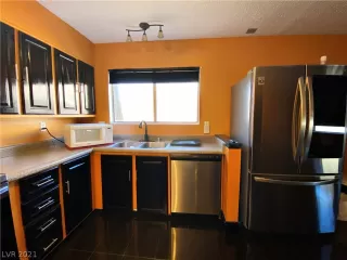 Photo #4: 2272171 Listing 