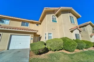 Photo #1: 2272196 Listing