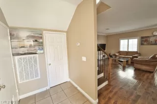 Photo #2: 2272196 Listing