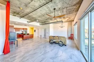 Photo #1: 2272219 Listing