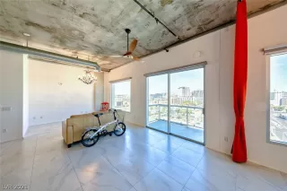 Photo #2: 2272219 Listing