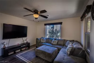 Photo #2: 2272236 Listing