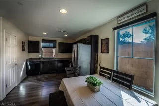 Photo #6: 2272236 Listing