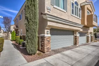 Photo #2: 2272238 Listing