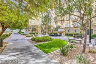 Photo #5: 2272280 Listing