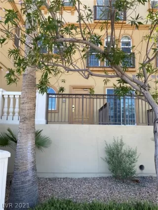 Photo #6: 2272280 Listing