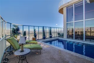 Photo #1: 2272291 Listing