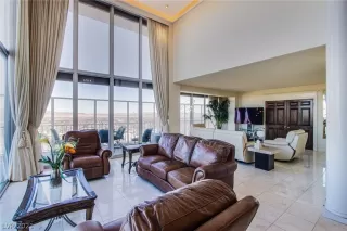 Photo #3: 2272291 Listing