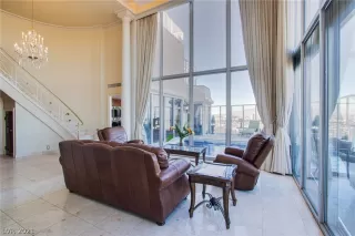 Photo #5: 2272291 Listing