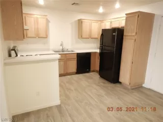 Photo #5: 2272296 Listing 