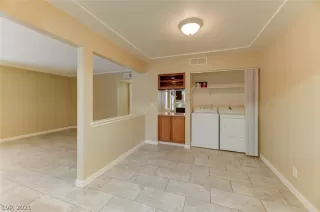 Photo #3: 2272324 Listing 