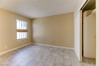 Photo #6: 2272324 Listing 