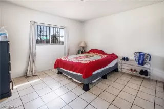 Photo #4: 2272365 Listing