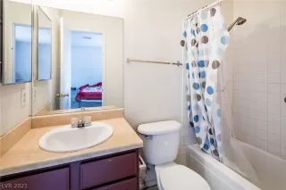 Photo #6: 2272365 Listing