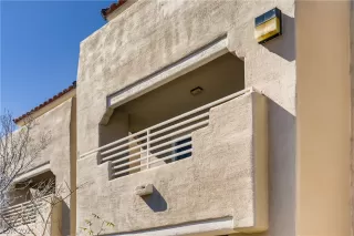 Photo #4: 2272387 Listing