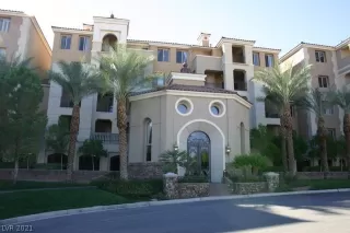 Photo #2: 2272394 Listing 