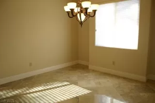 Photo #5: 2272394 Listing 