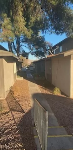 Photo #1: 2272396 Listing