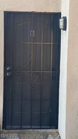 Photo #4: 2272396 Listing