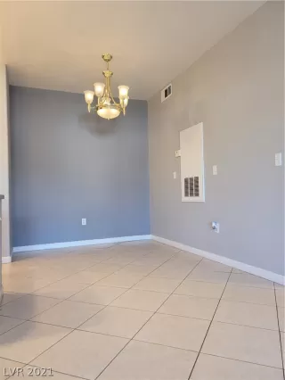 Photo #4: 2272401 Listing 