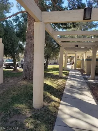 Photo #1: 2272422 Listing