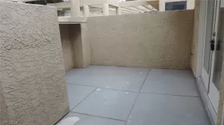 Photo #4: 2272422 Listing